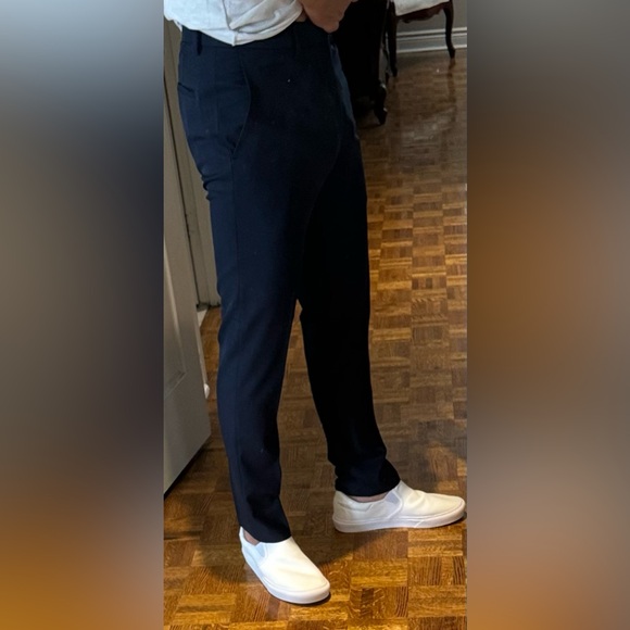 Kenneth Cole reaction pants with stretch. - Picture 7 of 7